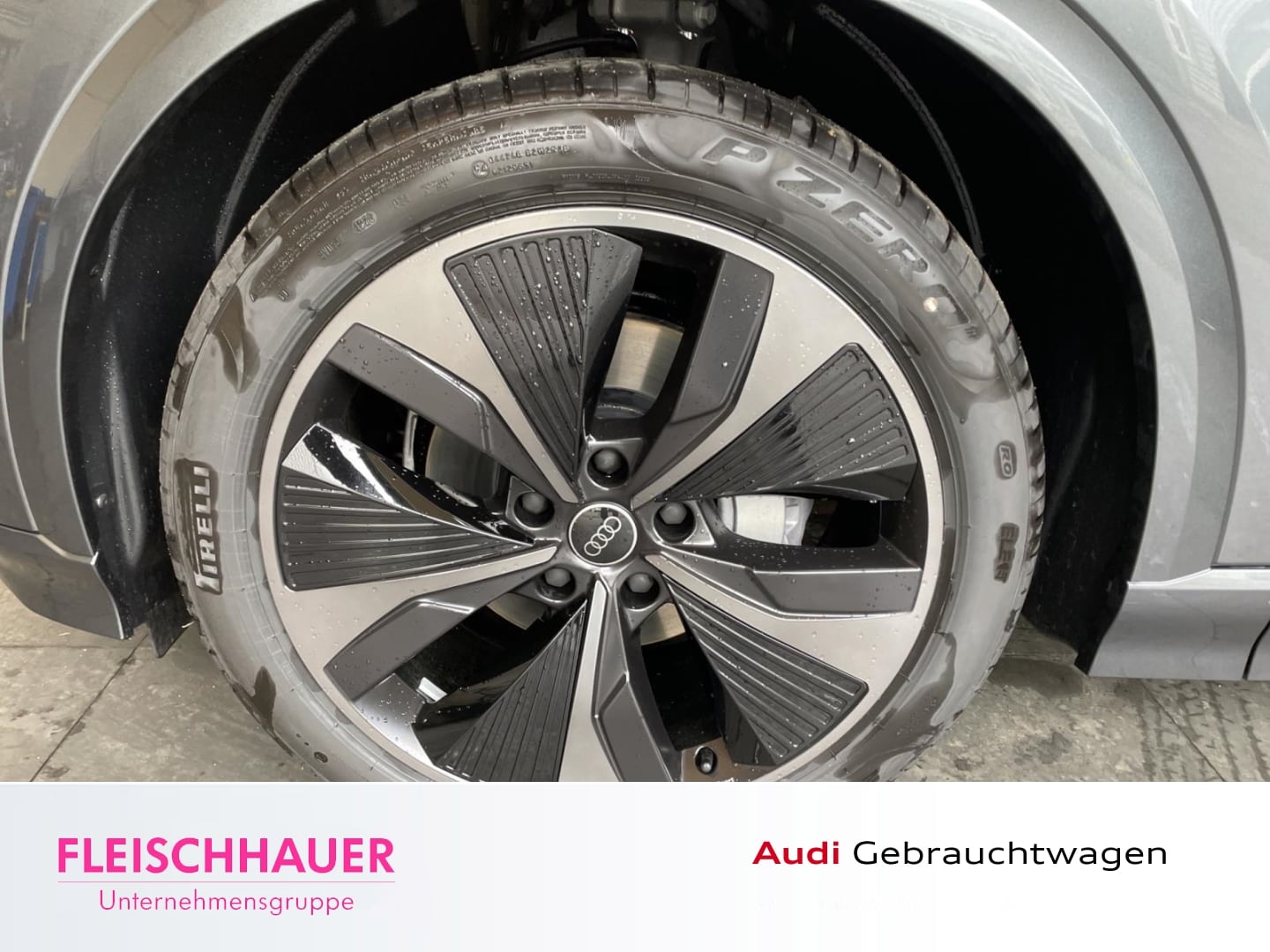 Bild über Audi Q6 SUV e-tron S line business e-tron performance 225 kW - für weitere Informationen kontaktieren Sie den Audi Partner