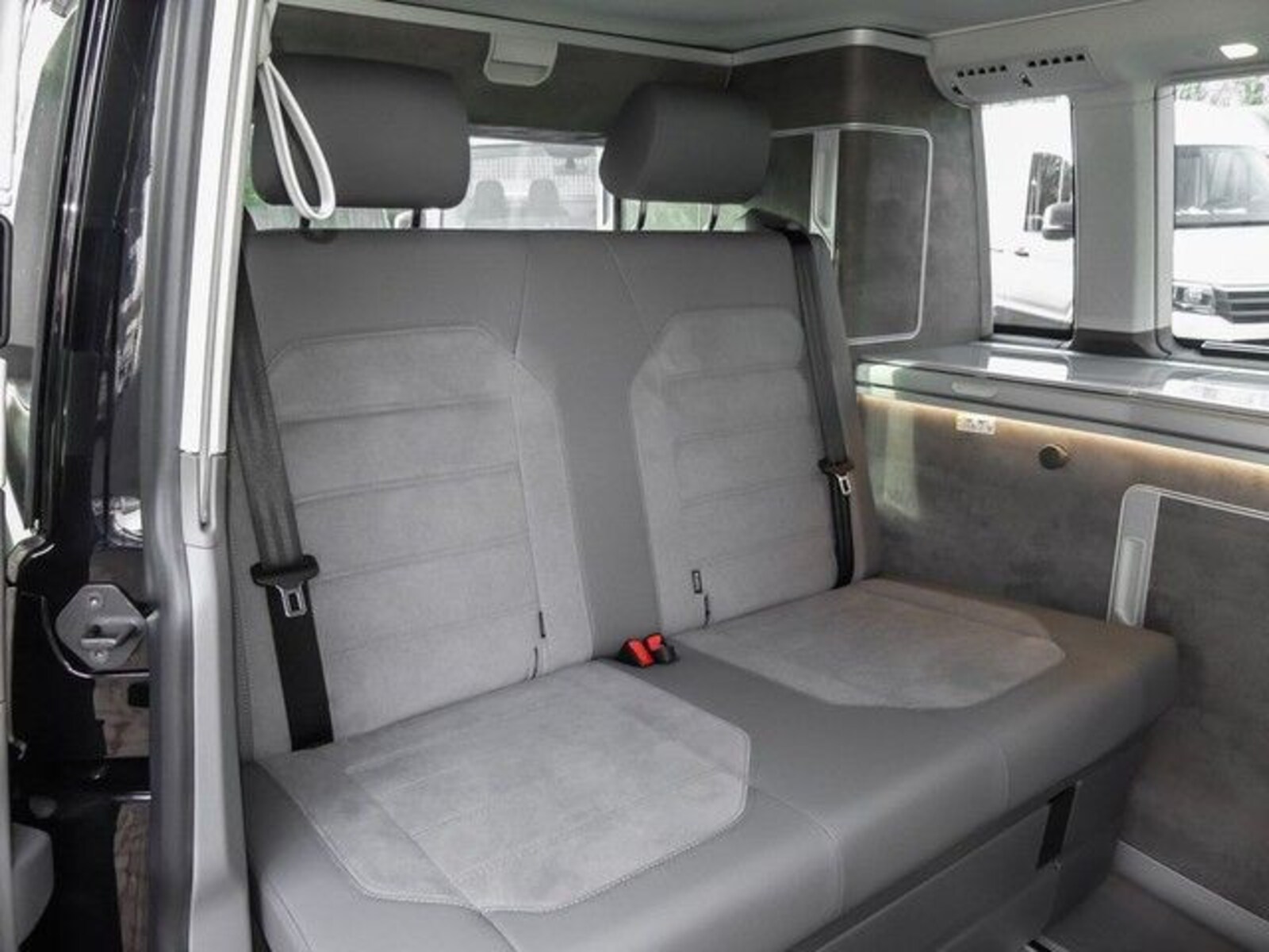 Volkswagen T6.1 California – Bild 24