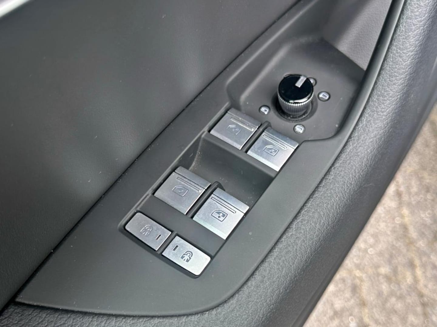 Bild über Audi A6 Avant advanced 45 TFSI S tronic - für weitere Informationen kontaktieren Sie den Audi Partner