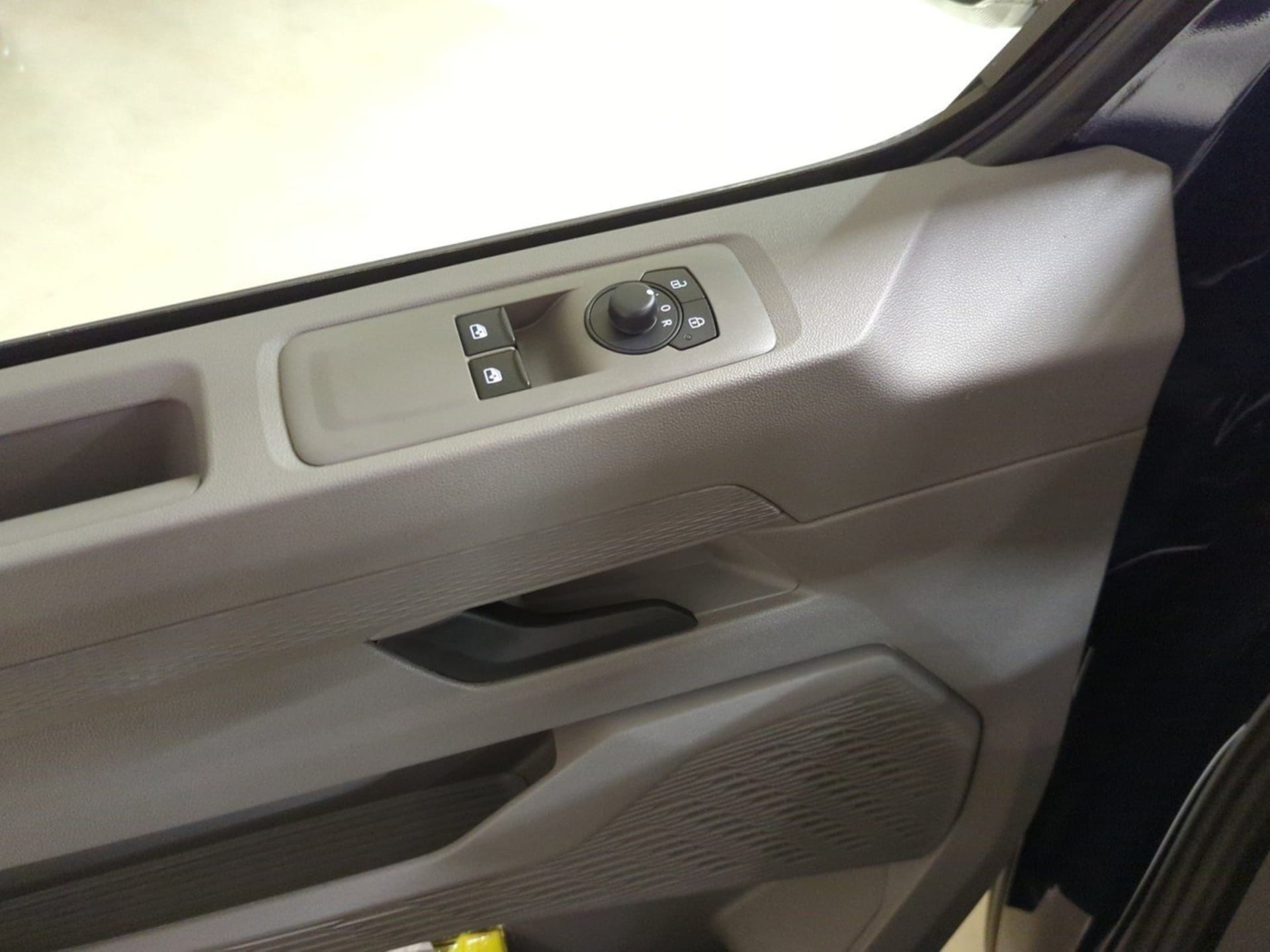 Volkswagen Transporter Kasten langer Radstand