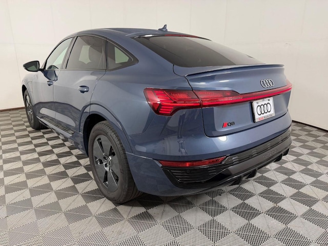 2024 Audi Q8 Sportback e-tron