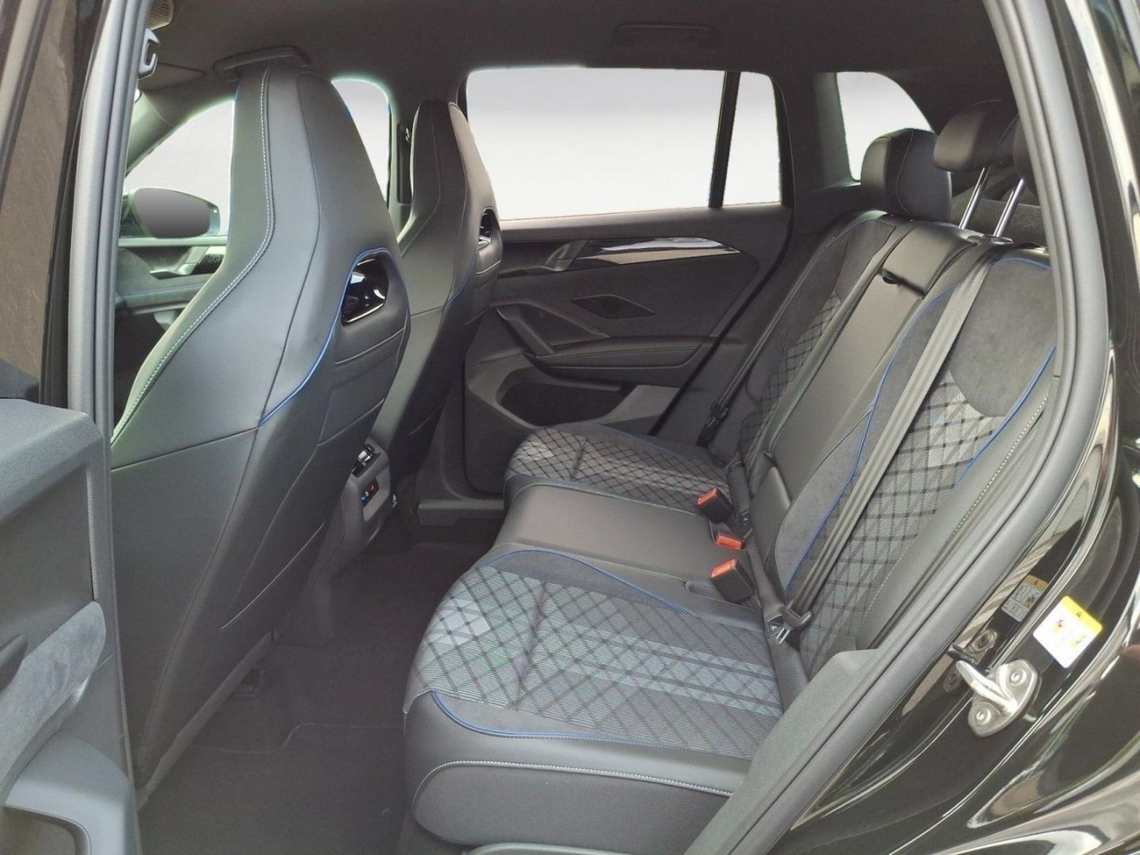 Volkswagen Tiguan – Bild 13