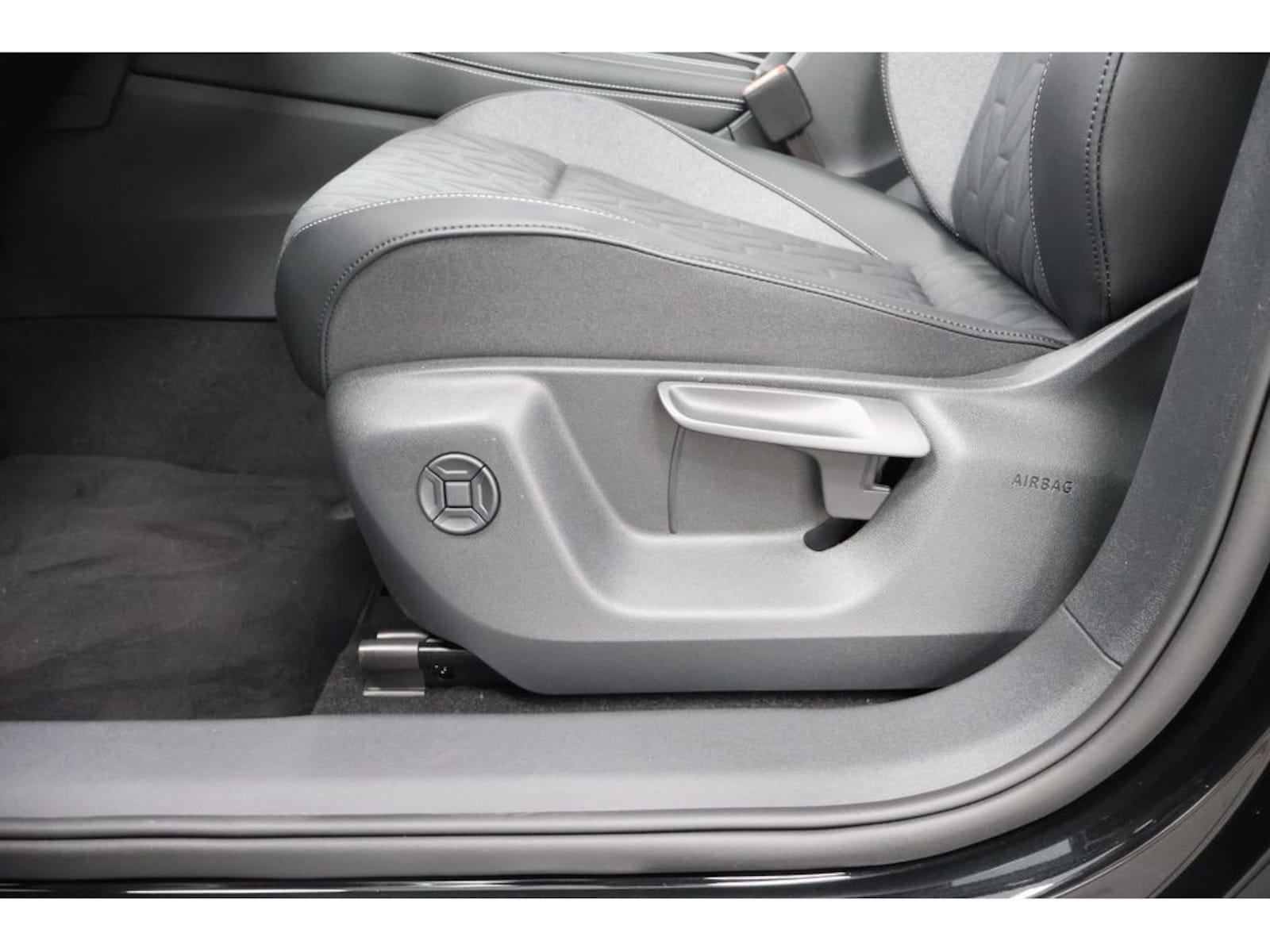 Volkswagen Tiguan – Bild 23