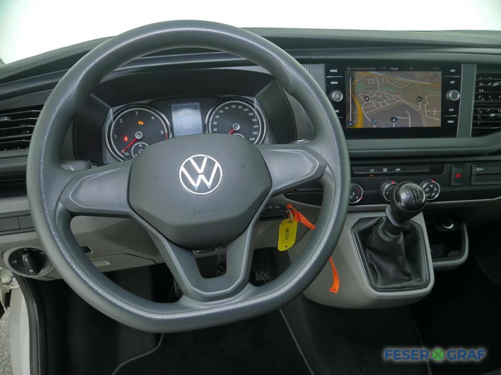 Volkswagen T6.1 Transporter Kombi kurzer Radstand