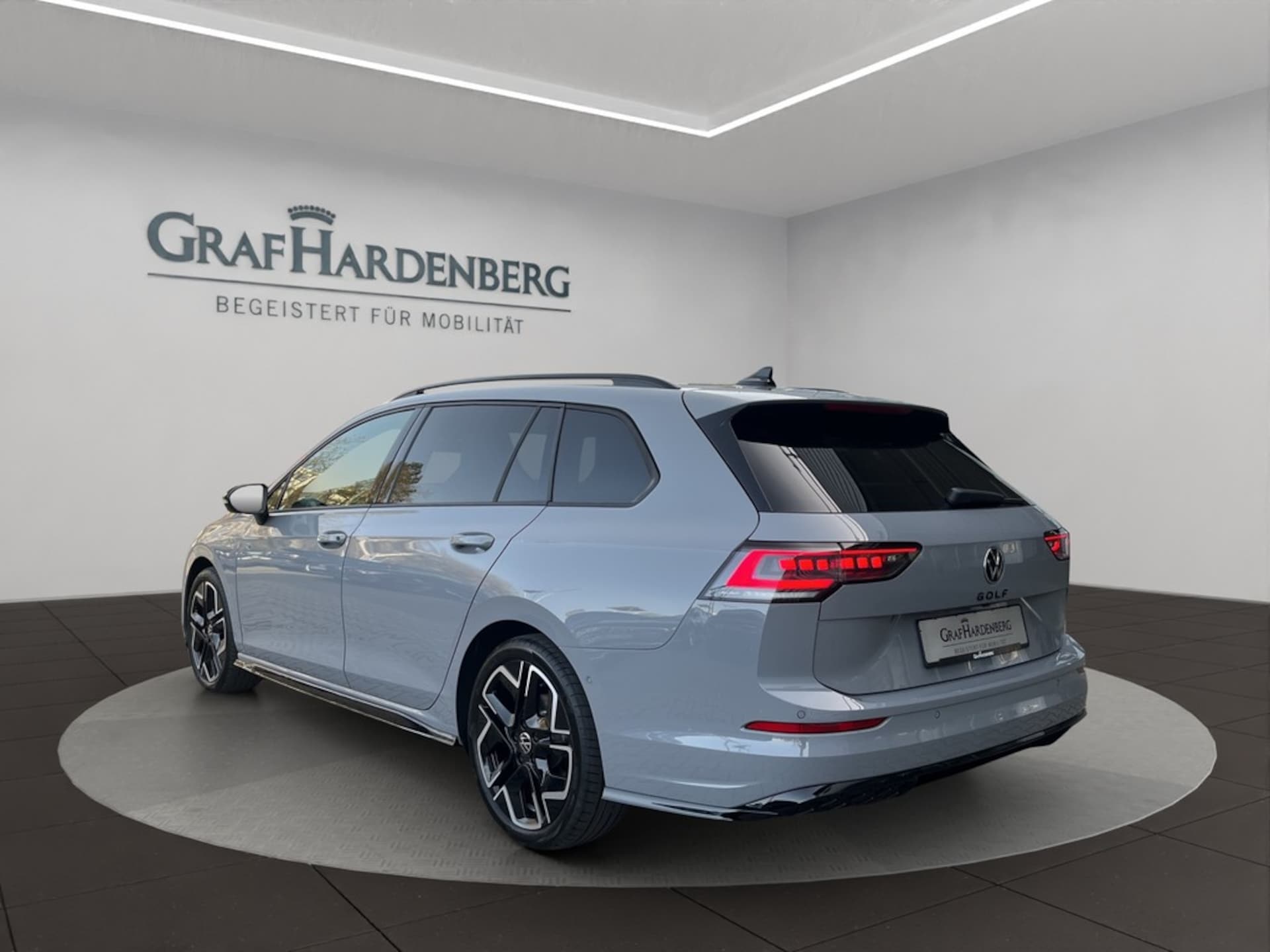 Volkswagen Golf Variant R-Line