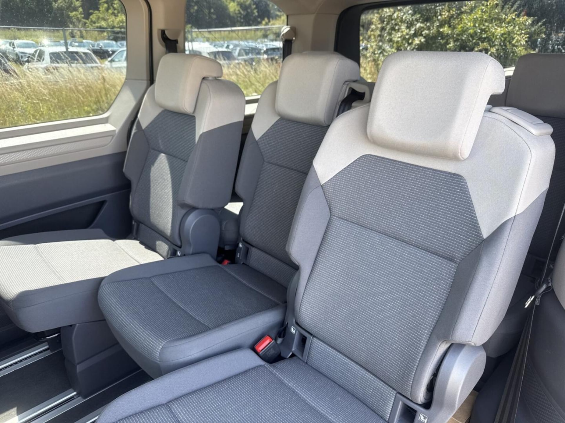 Volkswagen Multivan Model bazowy