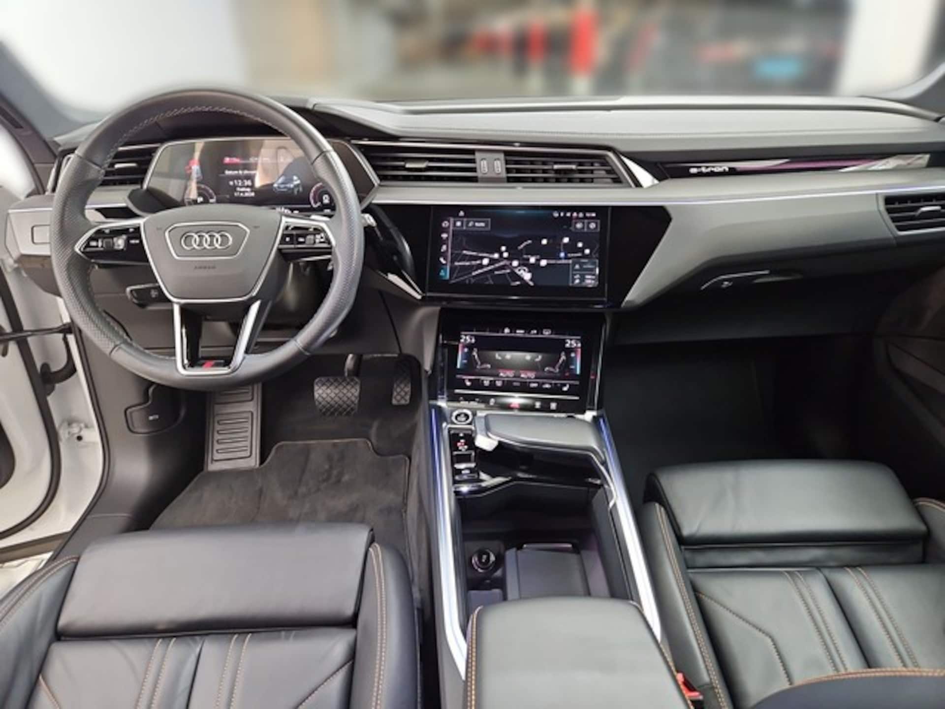 Audi e-tron S line