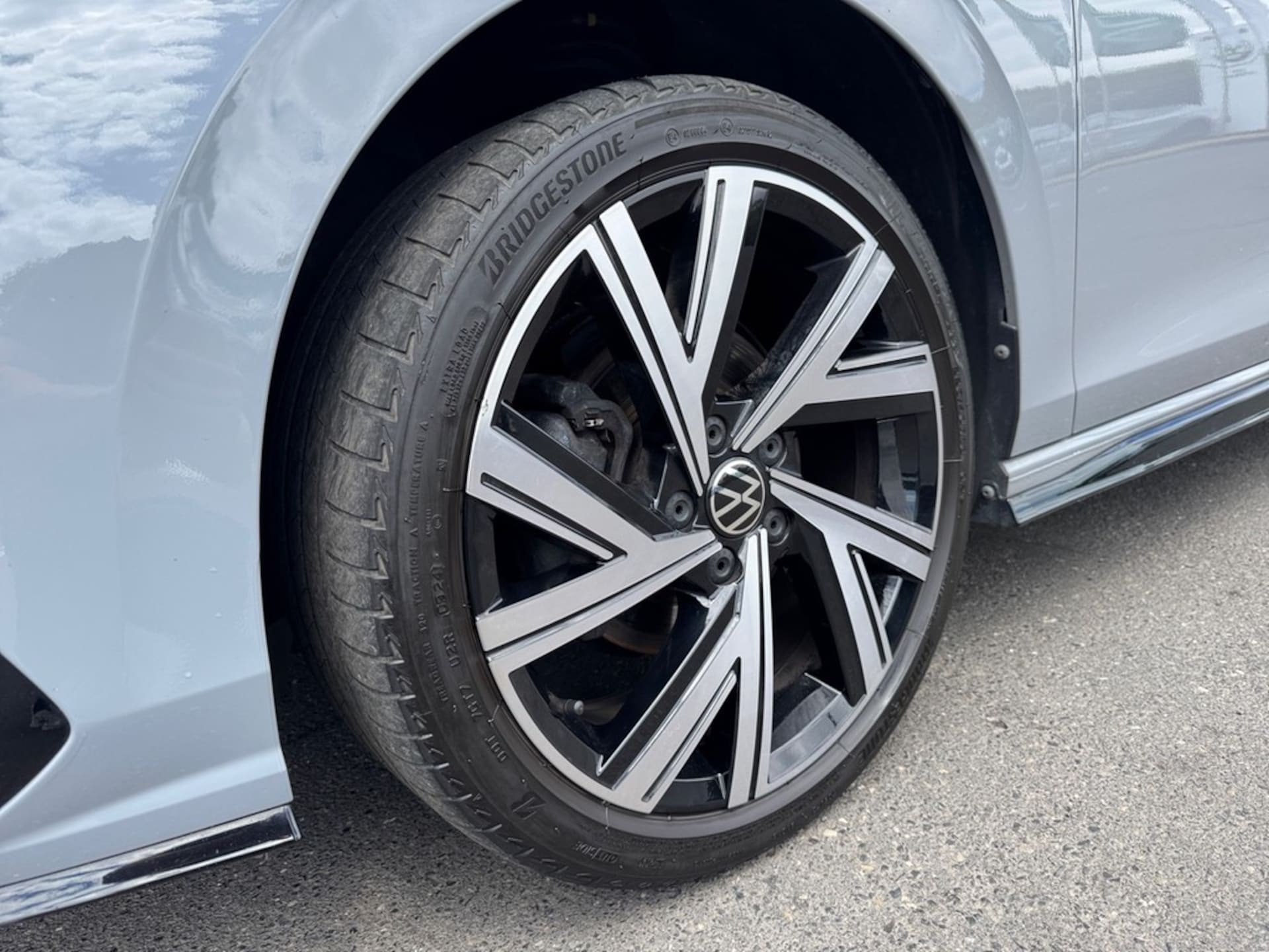 Volkswagen Golf R-Line