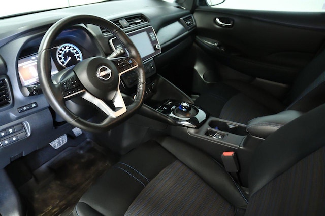 2023 Nissan LEAF