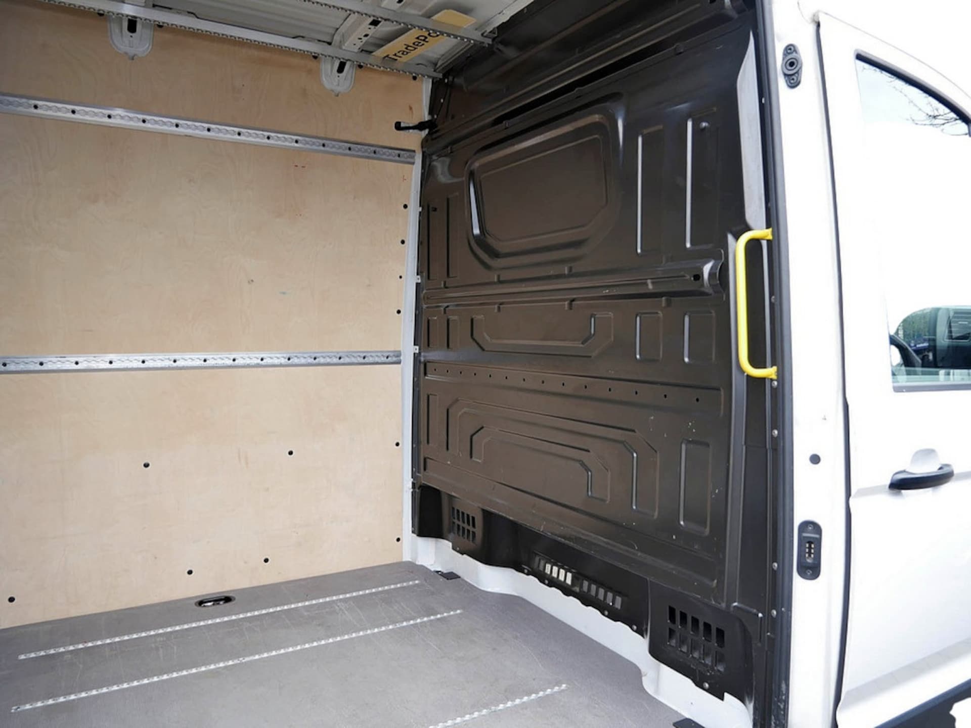 Volkswagen Crafter Kasten mittlerer Radstand