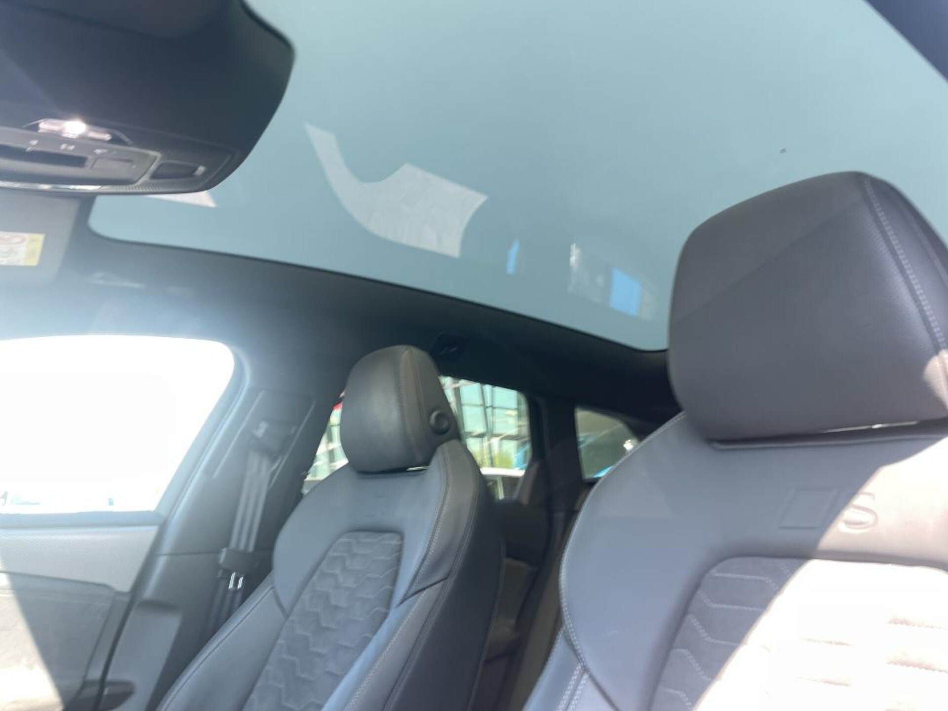 Audi A6 Avant e-tron edition one