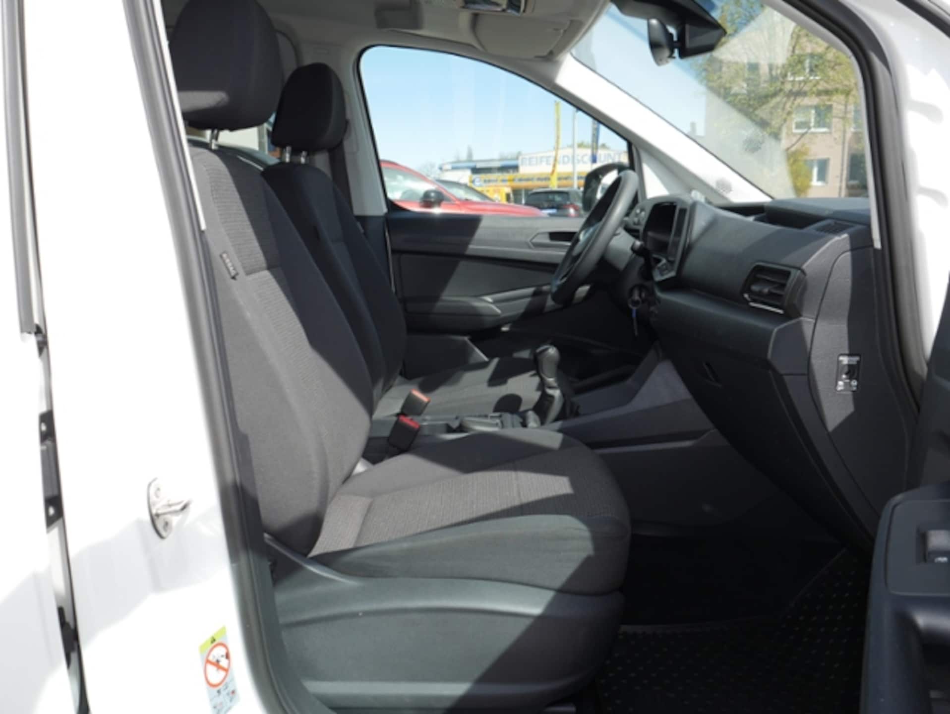 Volkswagen Caddy Maxi Kombi Basis-Modell