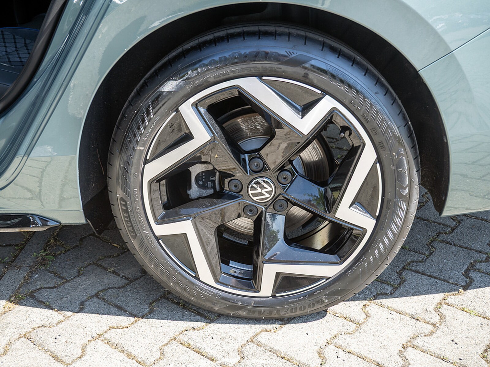 Volkswagen Passat – Bild 9