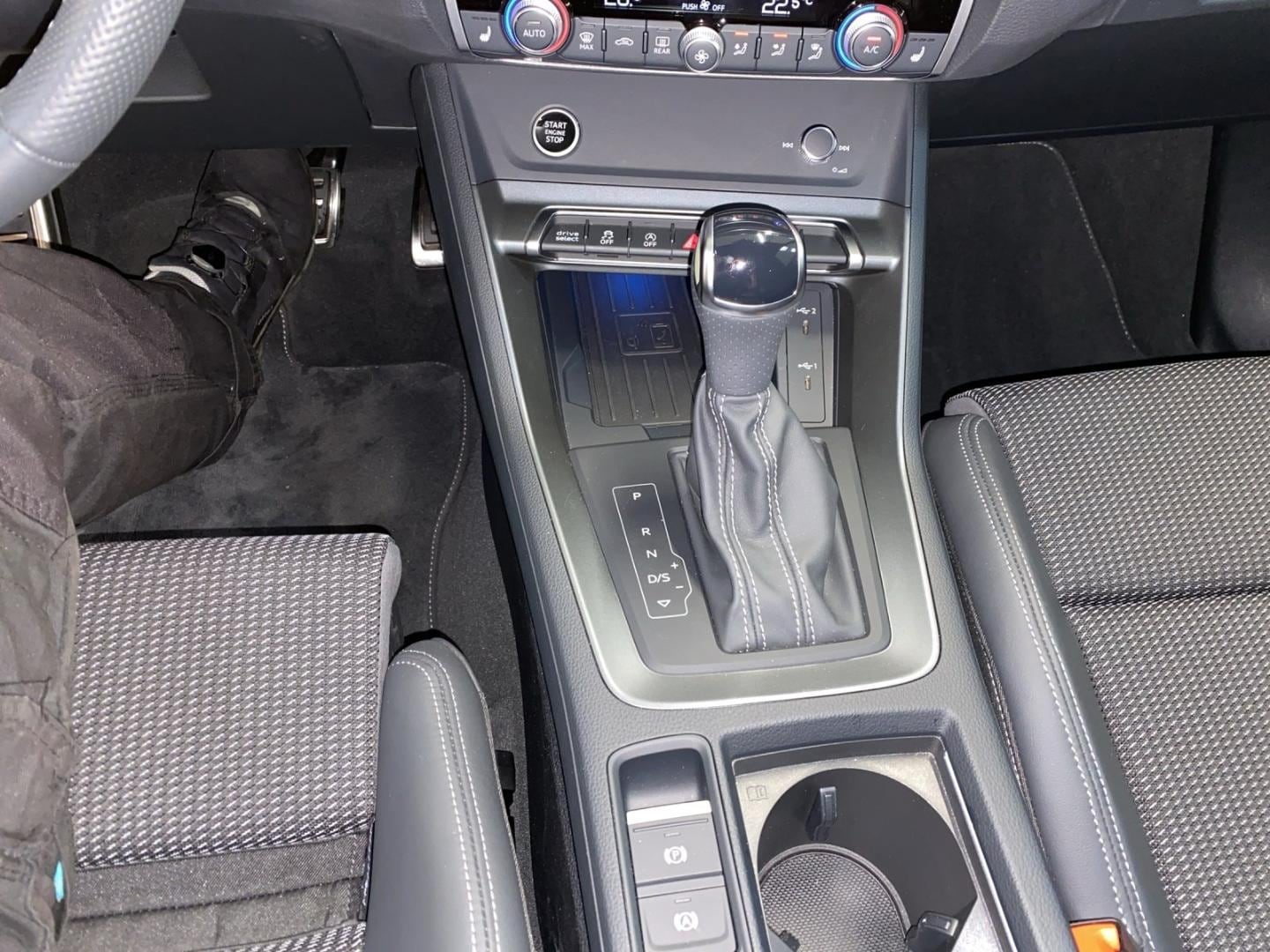 Bild über Audi Q3 TFSI quattro 140 kW S tronic - für weitere Informationen kontaktieren Sie den Audi Partner