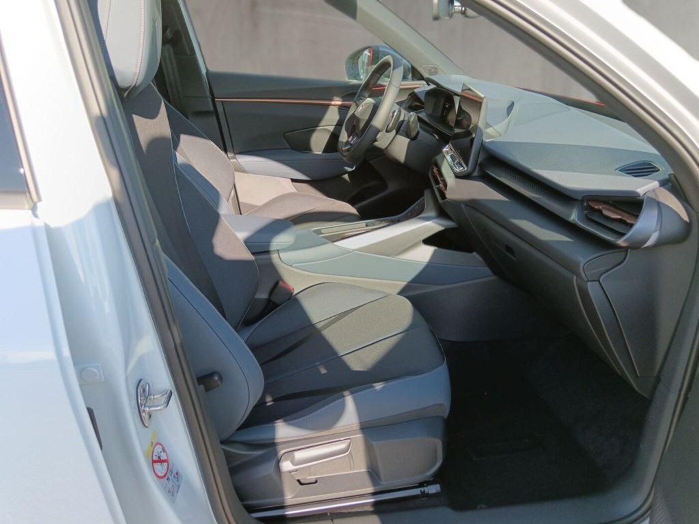 CUPRA Terramar 1.5 eTSI DSG 110 kW (150 CV) — photo 5