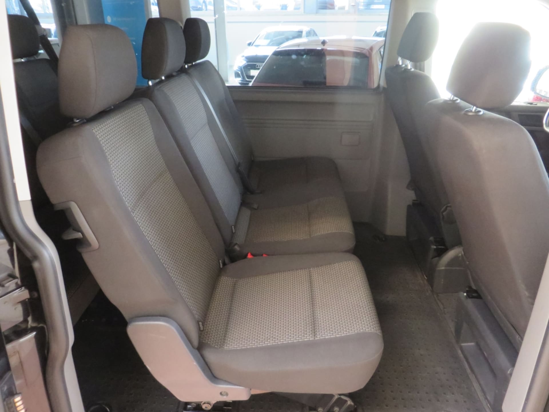 Volkswagen T6.1 Caravelle kurzer Radstand Trendline