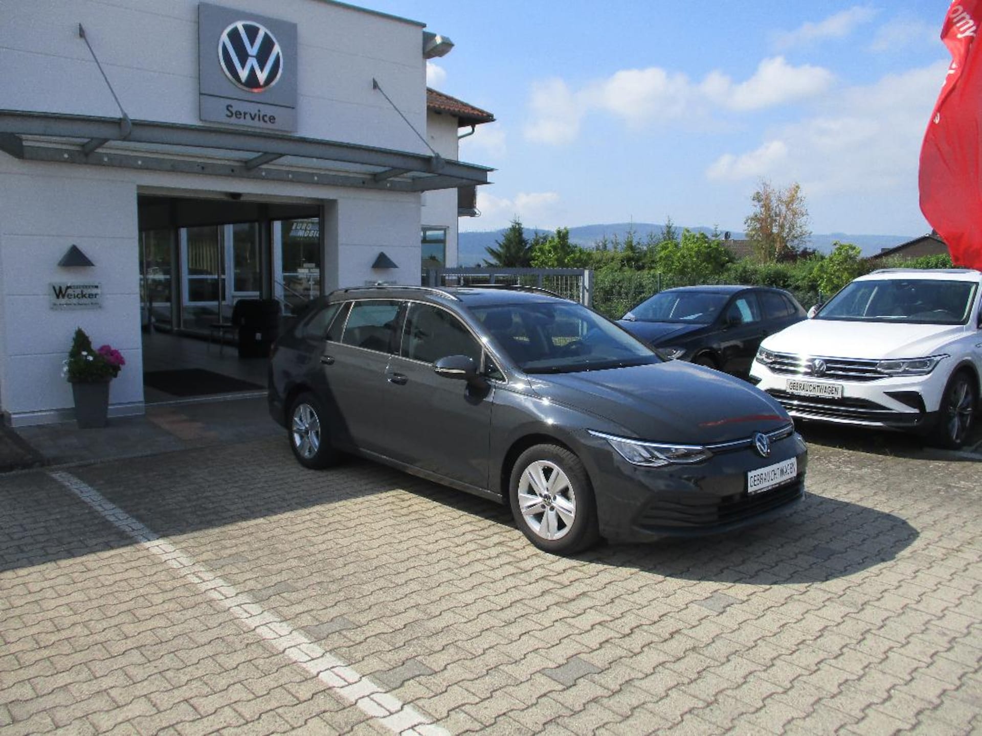 Volkswagen Golf Variant Life
