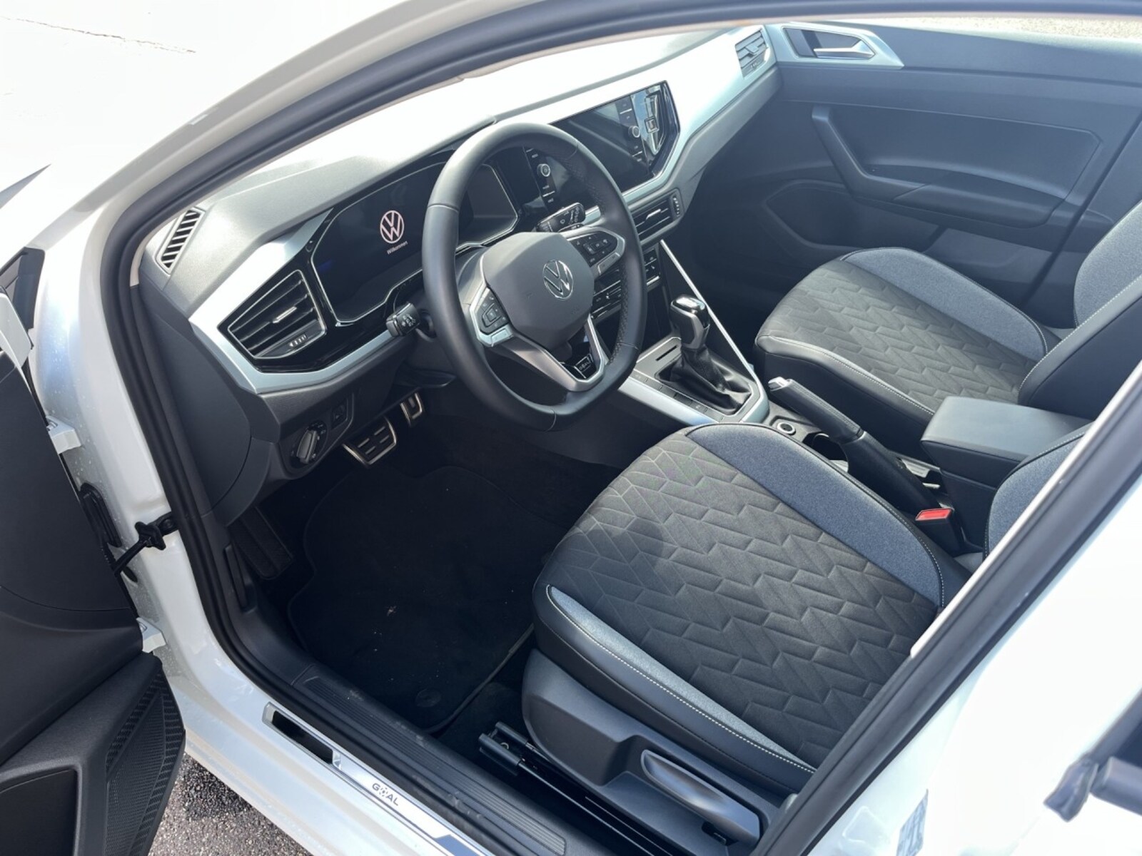Volkswagen Polo – Bild 6