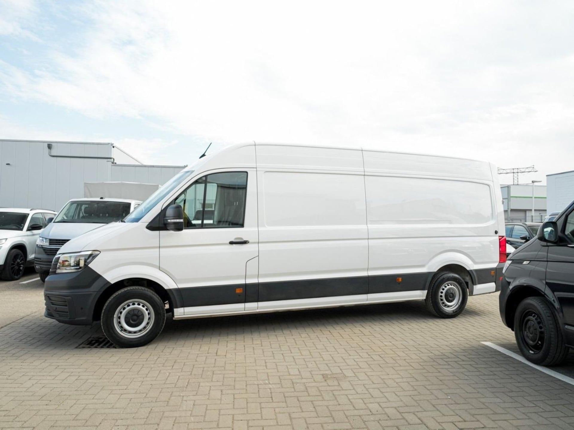 Volkswagen Crafter Kasten langer Radstand