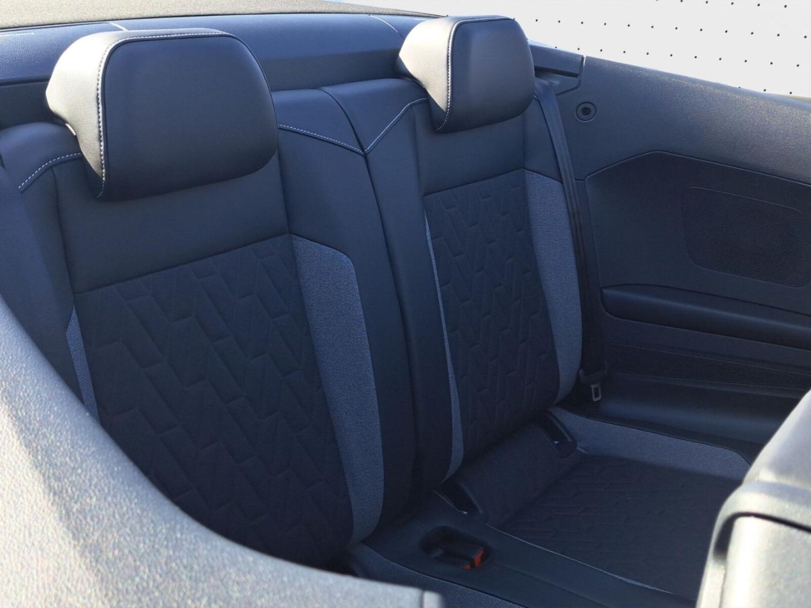 Volkswagen T-Roc Cabriolet – Bild 16
