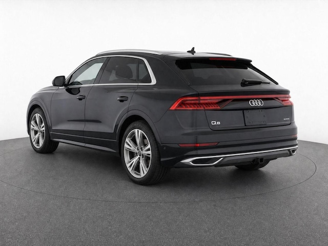 2022 Audi Q8