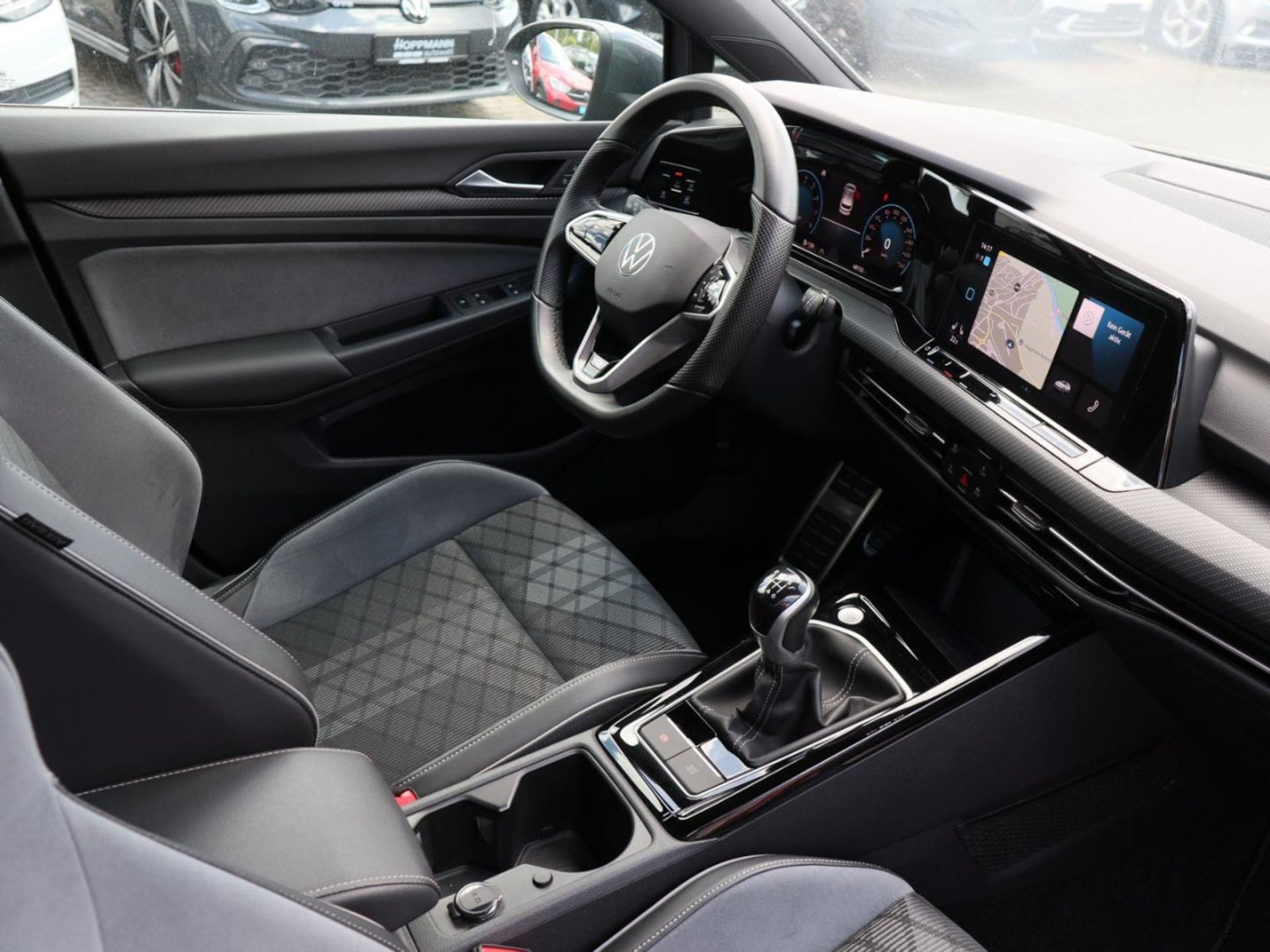 Volkswagen Golf R-Line