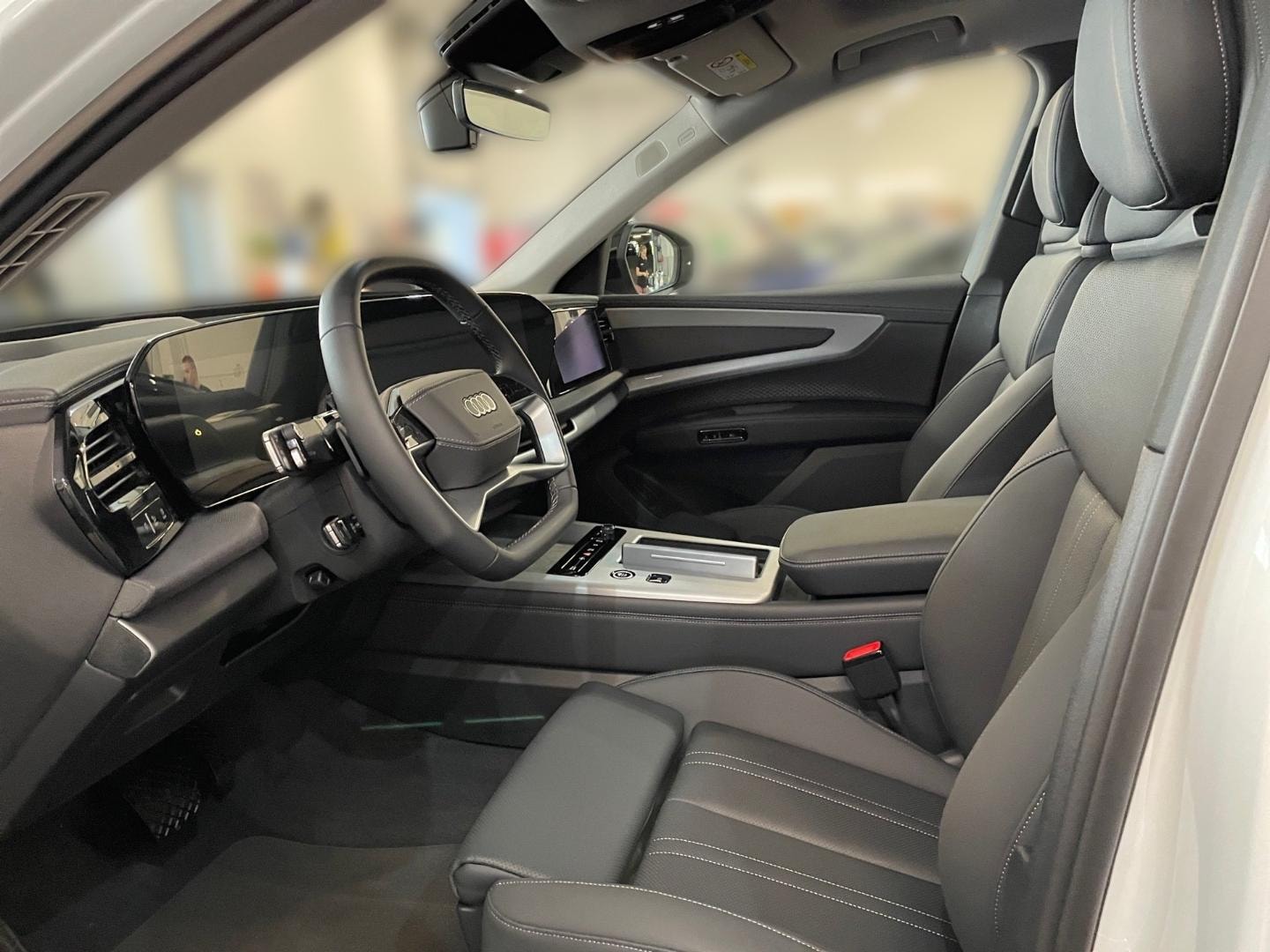 Bild über Audi Q7 SUV TDI quattro 220 kW tiptronic - für weitere Informationen kontaktieren Sie den Audi Partner