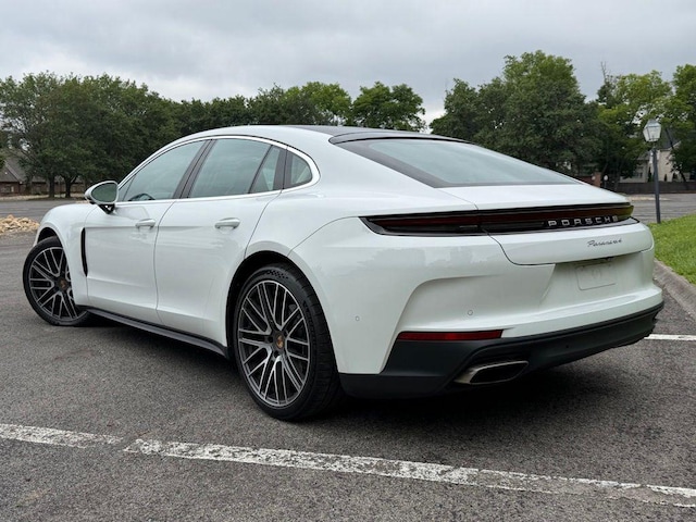2025 Porsche Panamera