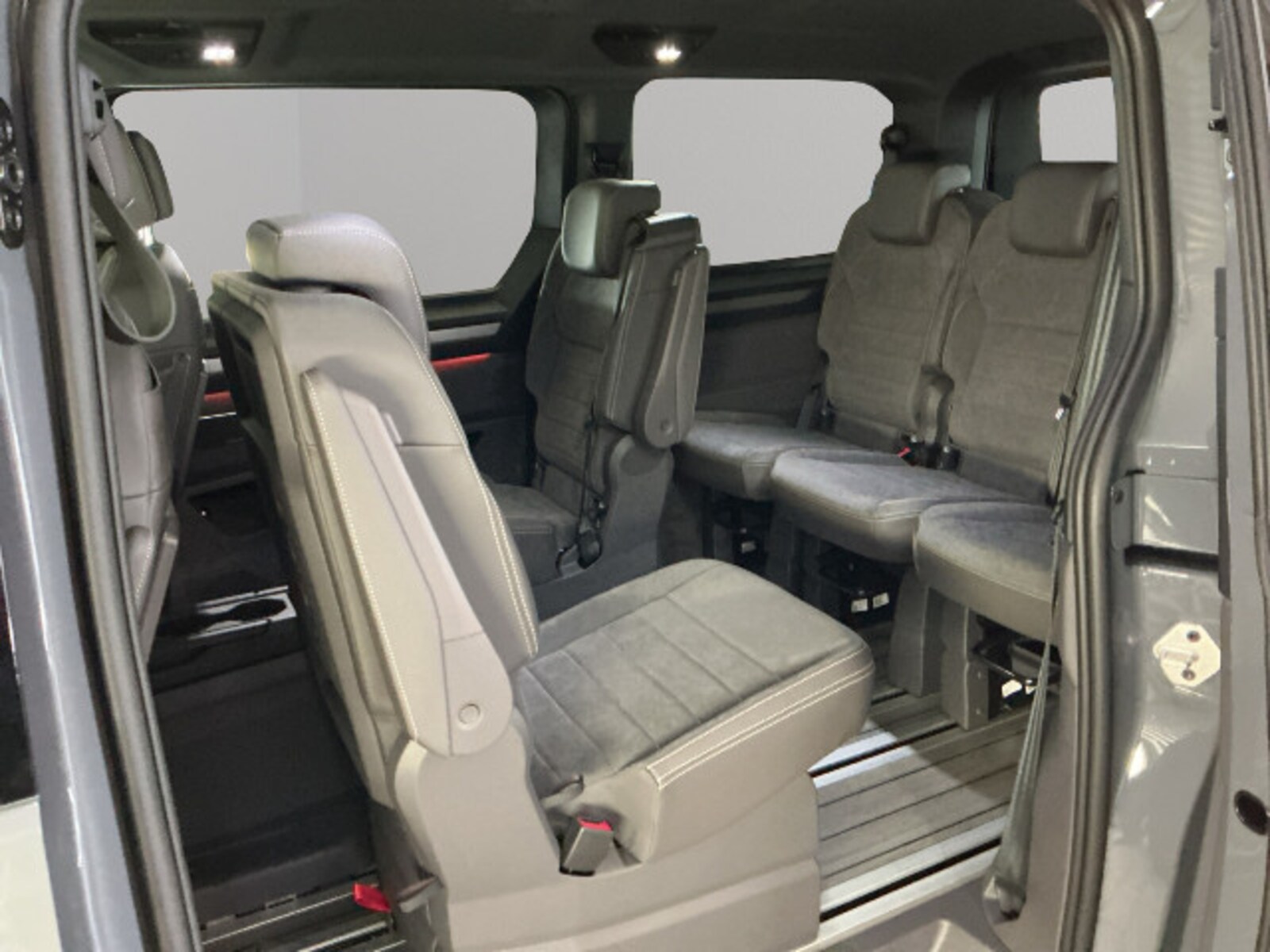Volkswagen Multivan Langversion – Bild 17