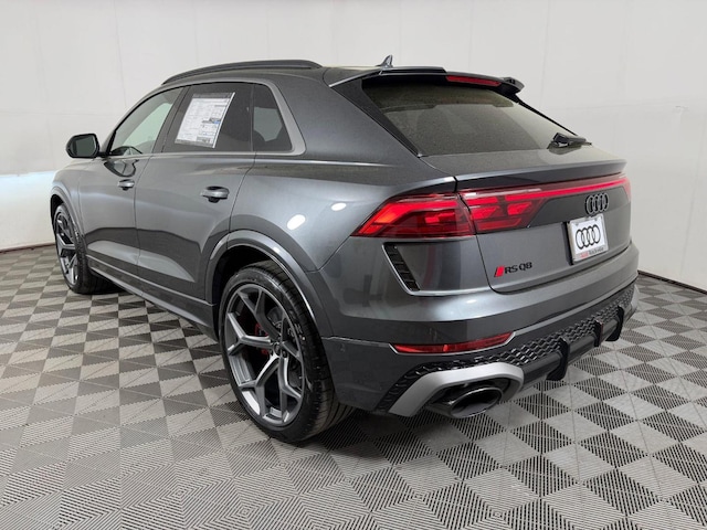 2026 Audi RS Q8 SUV performance