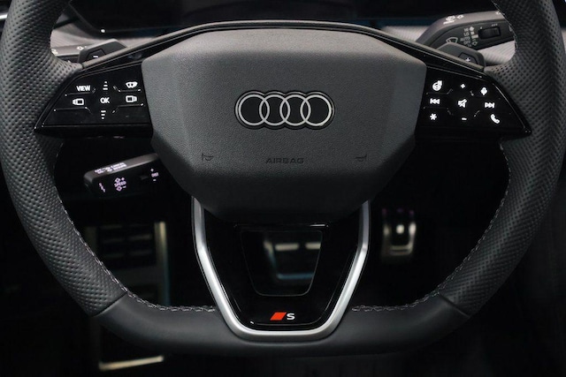 2025 Audi SQ5 Sportback Premium Plus - Photo 17