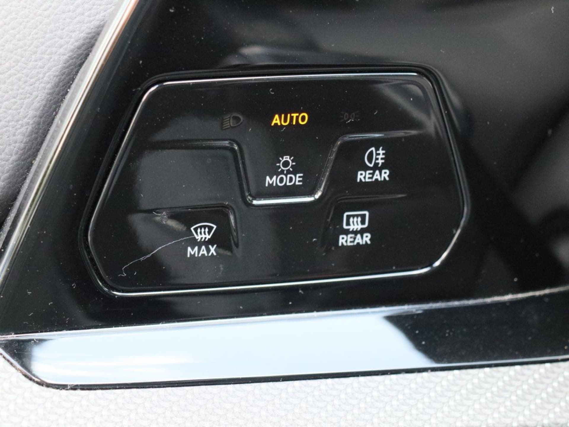 Volkswagen Golf R-Line