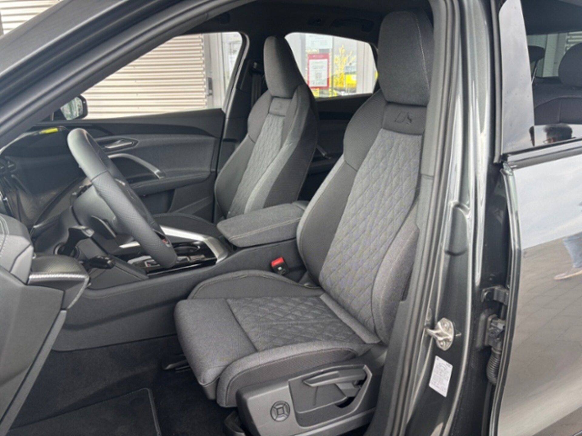 Audi Q5 Sportback edition one