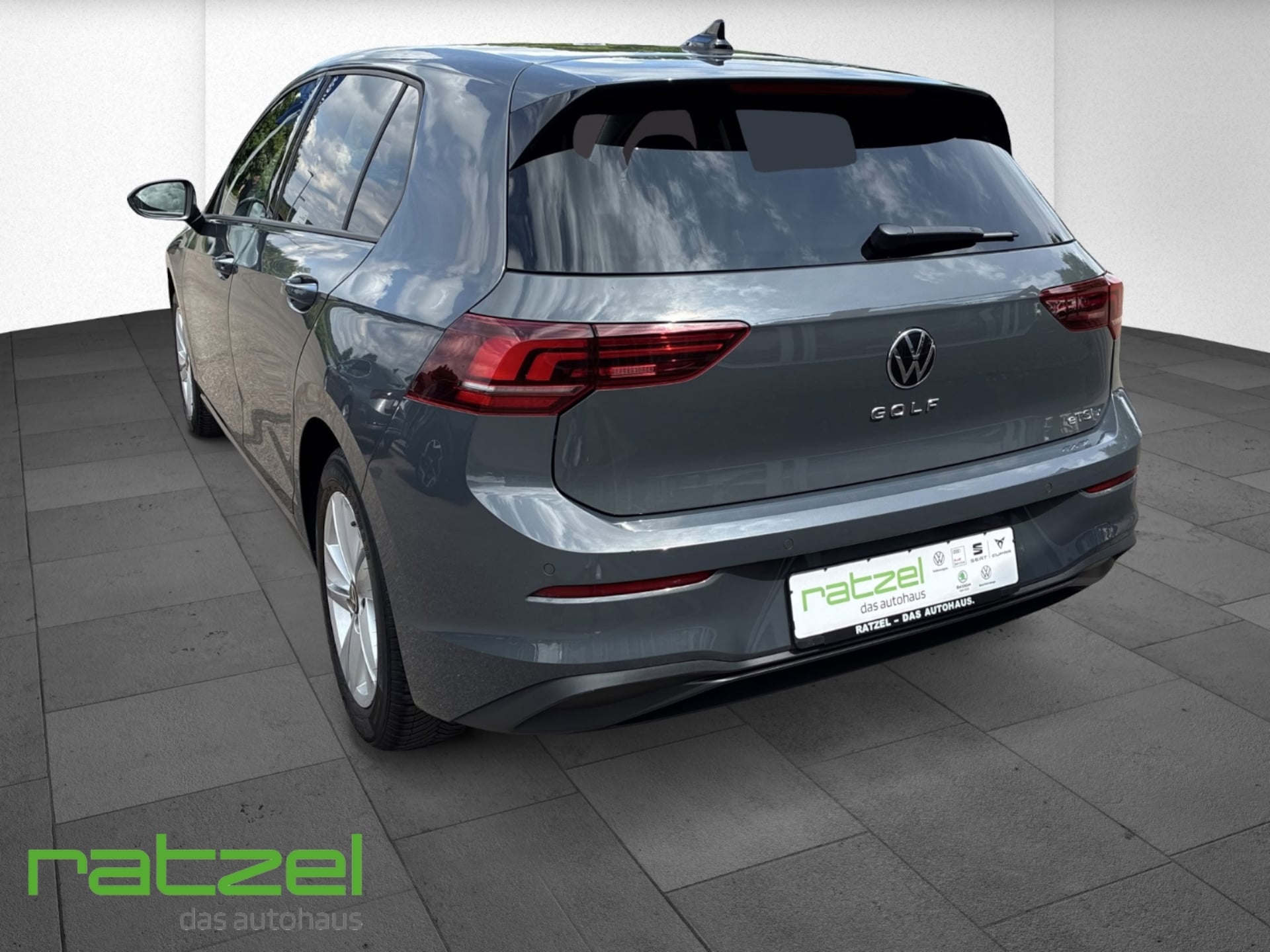 Volkswagen Golf Life