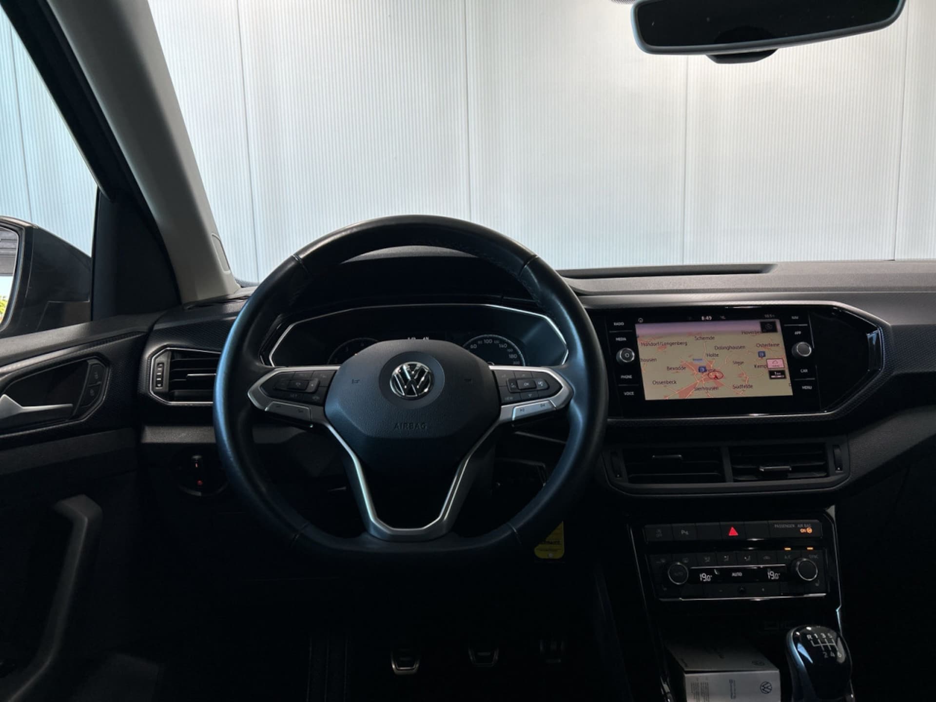 Volkswagen T-Cross United