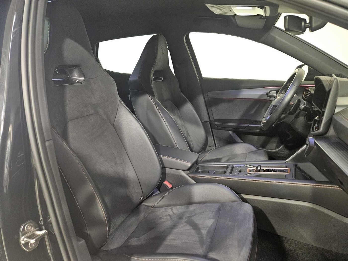 CUPRA Formentor 1.5 eTSI DSG 110 kW (150 CV) — photo 12