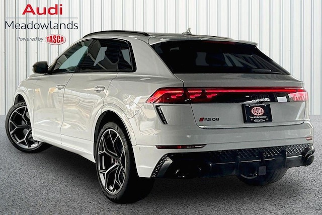 2026 Audi RS Q8 SUV performance