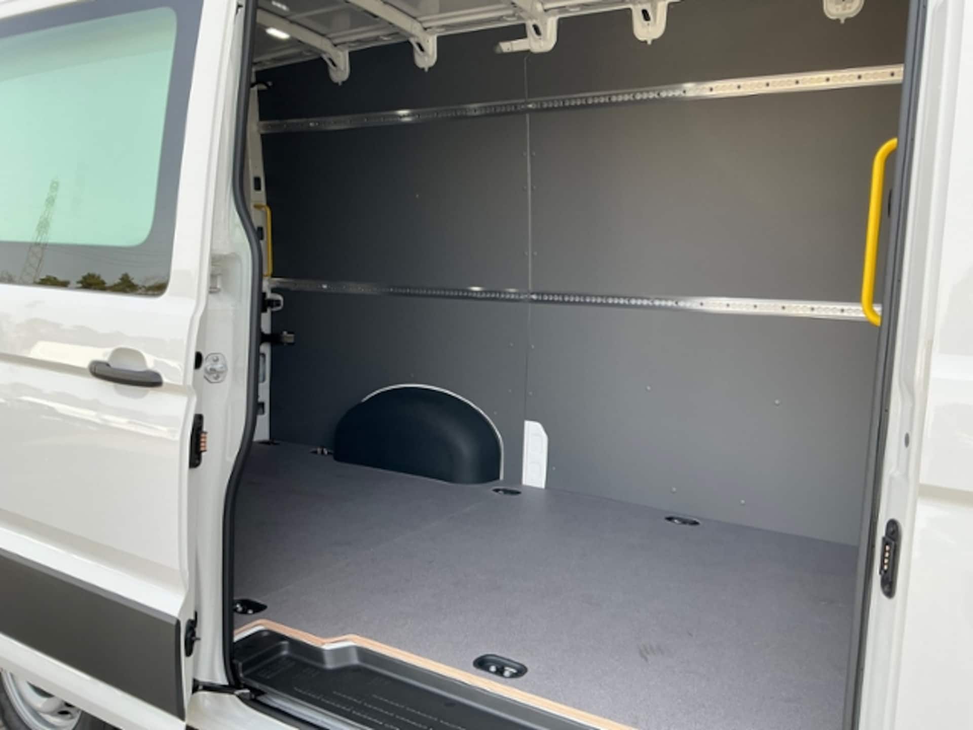 Volkswagen Crafter Kasten mittlerer Radstand