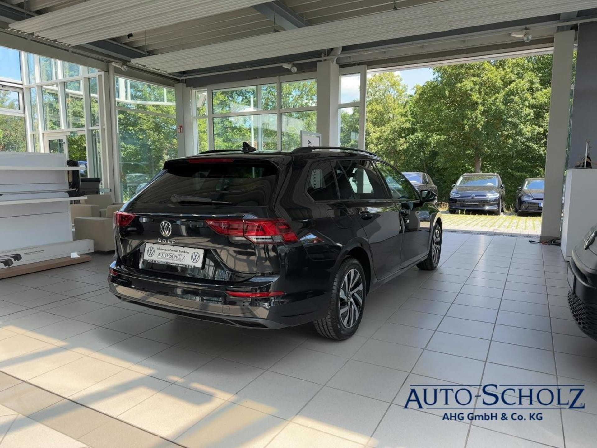 Volkswagen Golf Variant Life