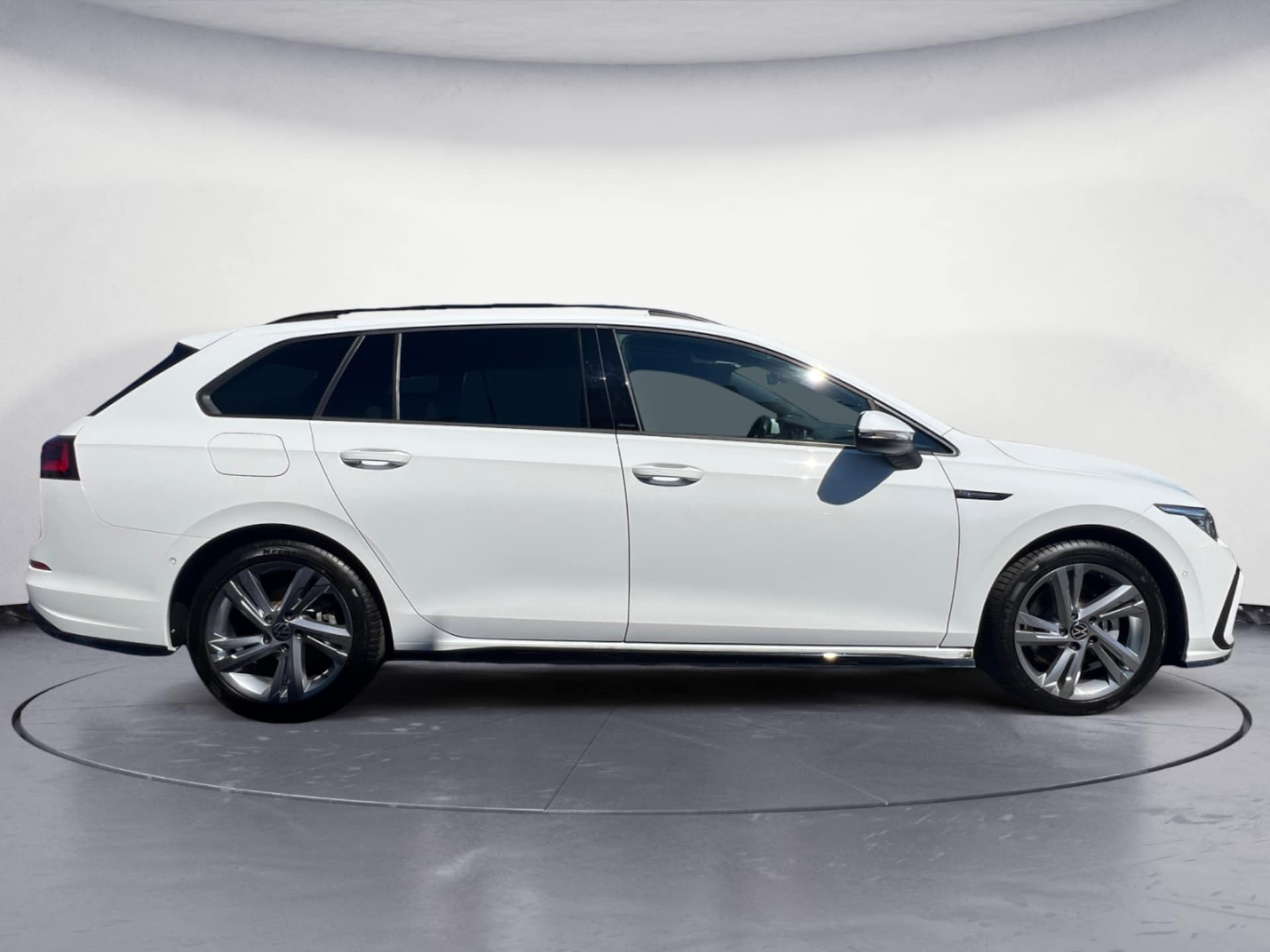 Volkswagen Golf Variant R-Line