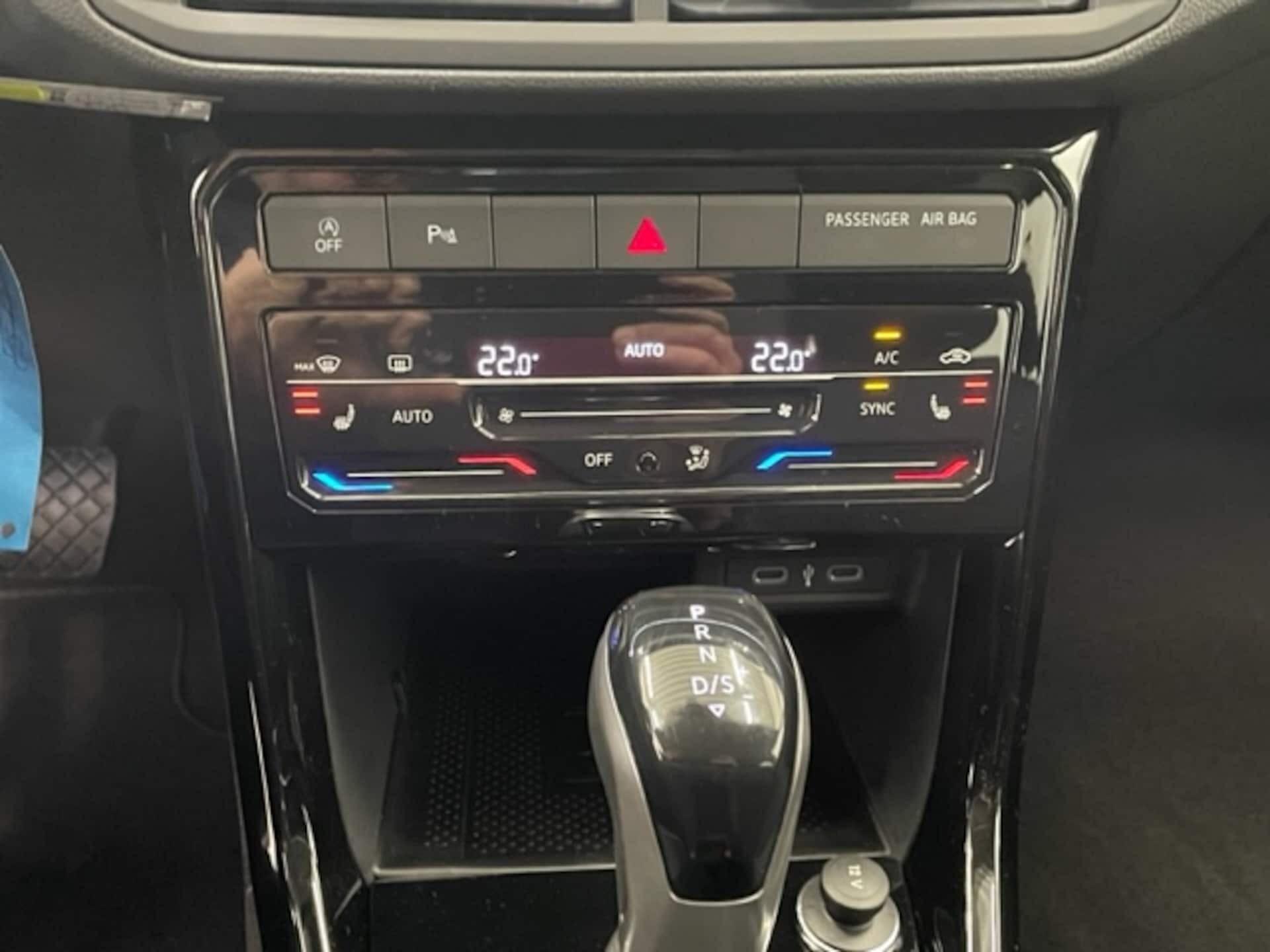 Volkswagen T-Cross Style