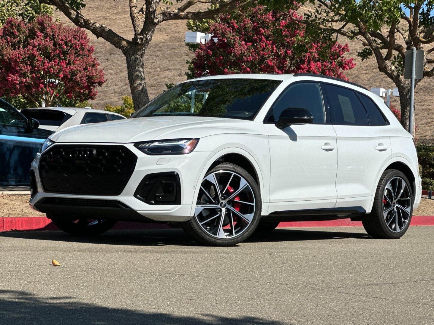 2023 Audi SQ5