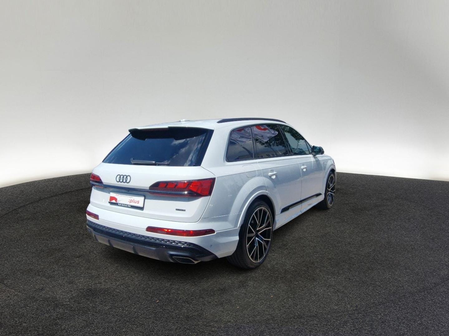 Bild über Audi Q7 SUV TFSI e S line business TFSI e quattro 360 kW tiptronic - für weitere Informationen kontaktieren Sie den Audi Partner