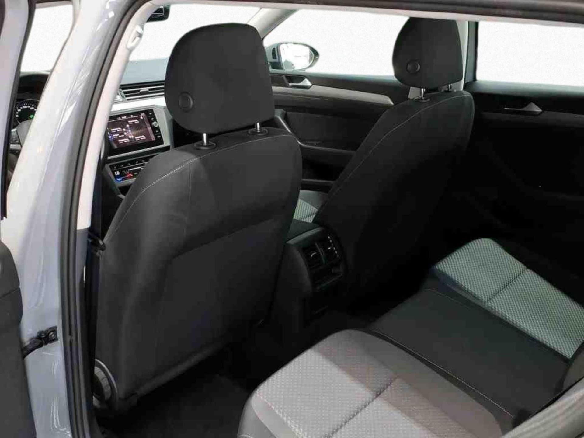 Volkswagen Passat Variant Basis-Modell