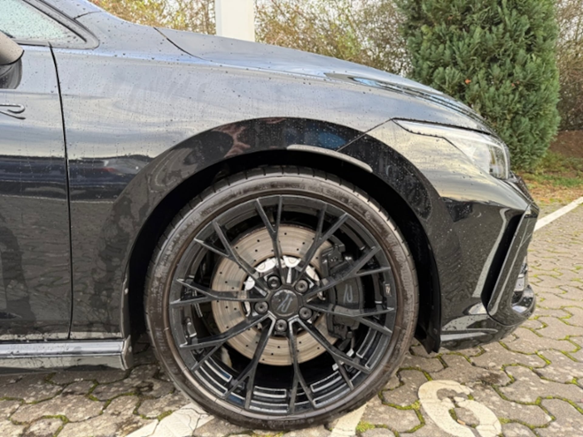 Volkswagen Golf R Black Edition