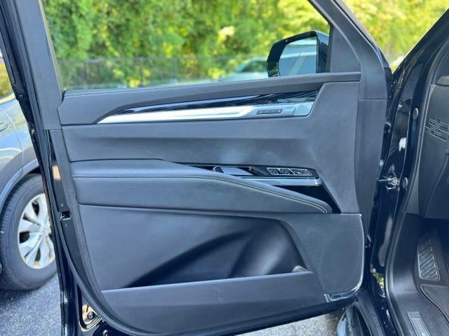 2025 Cadillac Escalade Sport - Photo 17