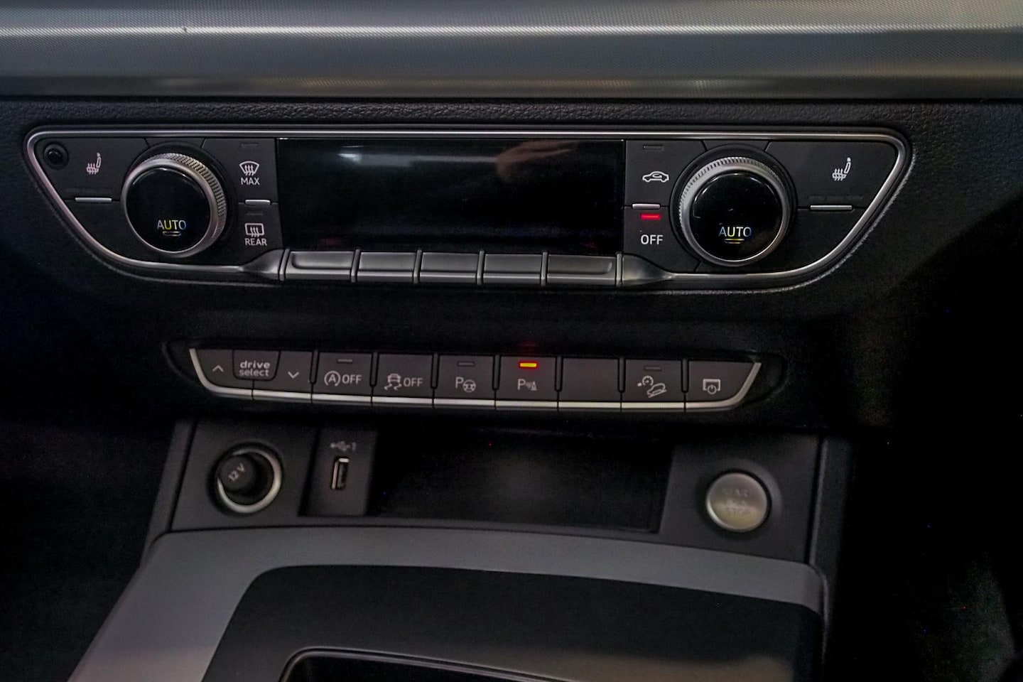 Image about Audi Q5 Sport 40 TDI quattro S tronic