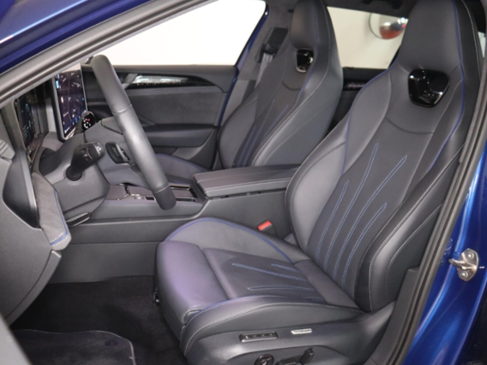 Volkswagen Passat – Bild 13