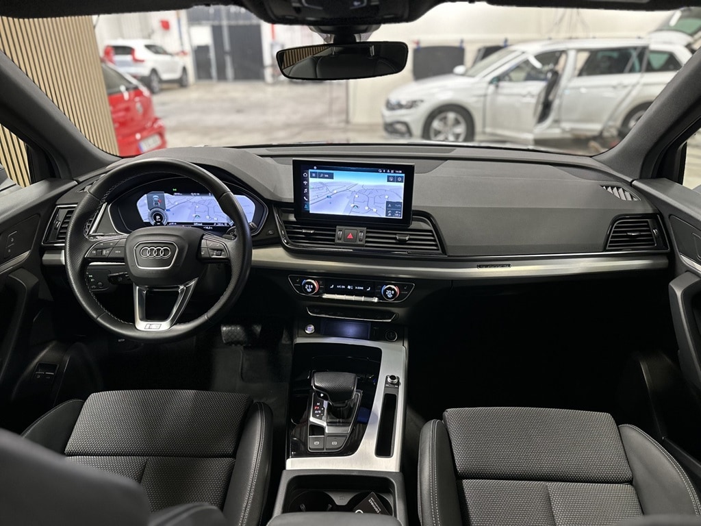 Bild som visar Audi Q5 Sportback TFSI e Q5 Sportback 55 TFSI e quattro S line 367 hk S tronic - för mer information kontakta din Audi Partner