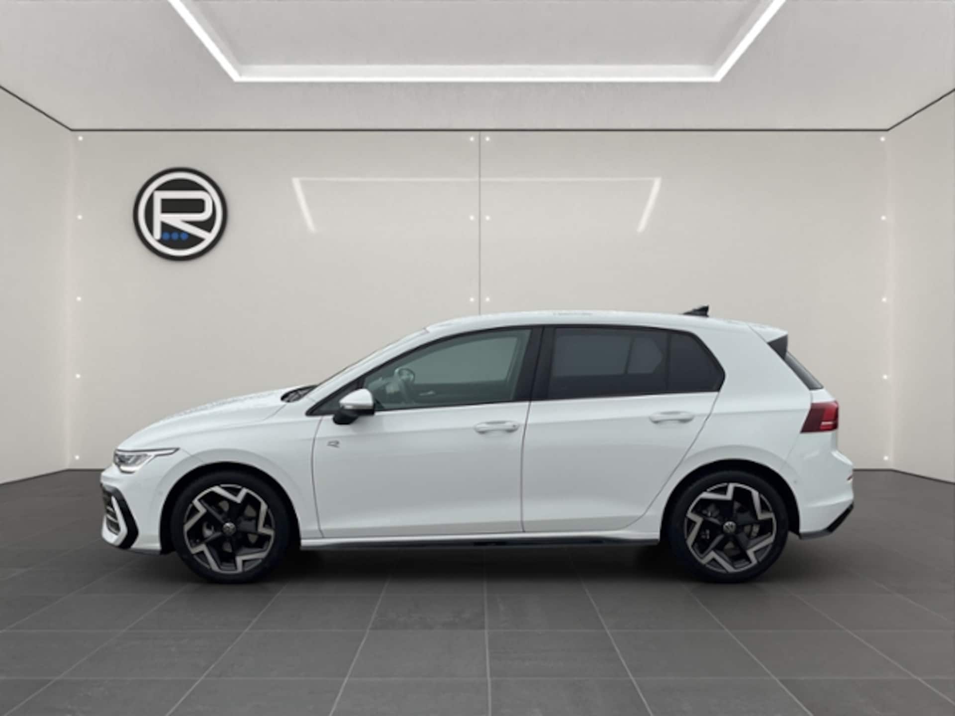Volkswagen Golf R-Line